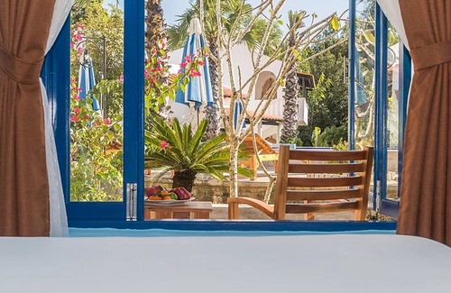Ong Lang Hotel | Isabella Resort