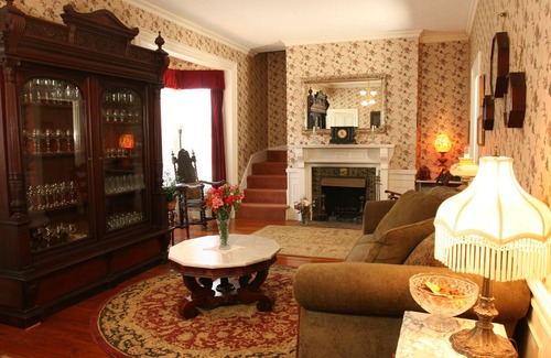 Sandwich Cama Y Desayuno | Isaiah Jones Homestead Bed & Breakfast