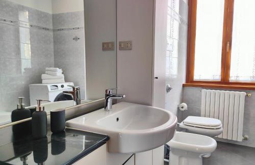 Pisogne Apartamento | IseoLakeRental - Delfina