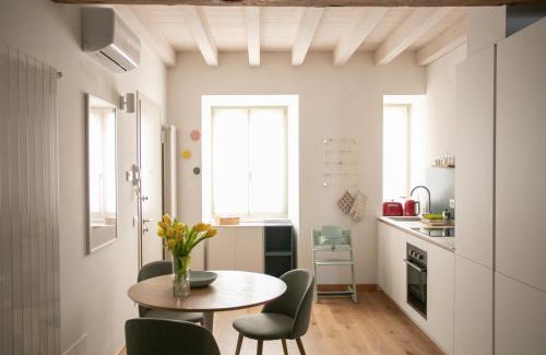 Lovere Old Town Apartamento | IseoLakeRental - La finestra sul lago
