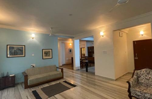 Vadodara Apartamento | Ishan Apartments 3BHK Individual Rooms
