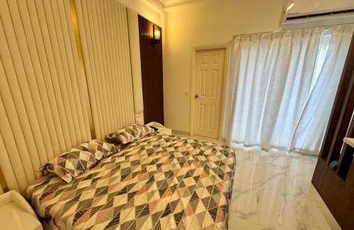 Vrindavan Hotel | Ishawar daam