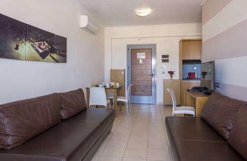 Agia Marina Apartamento | Isida Hotel