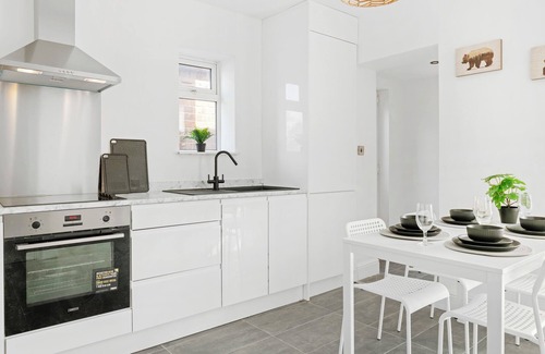 Alfreton Casa | Isimi Luxurious House 4-bed in Alfreton Derby