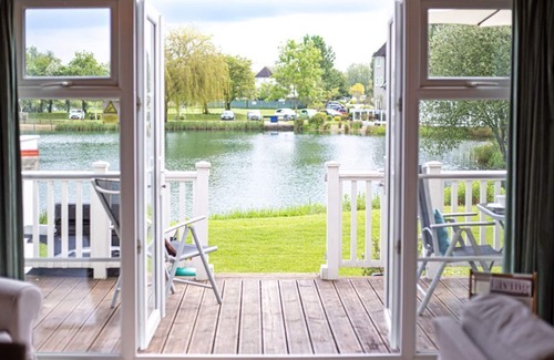 South Cerney Casa | Isis Lake 07, Carpe Diem