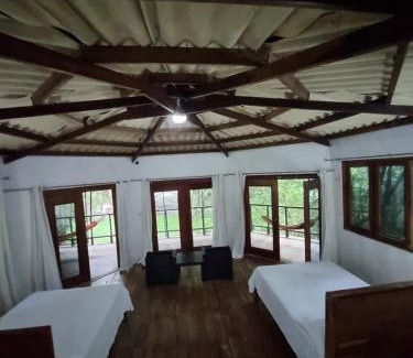 Isla Cebaco Cabina | Isla Cébaco