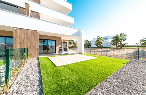 Alhama de Murcia Apartamento | Isla de la Luz mountain lake views by OYOOSTAYS