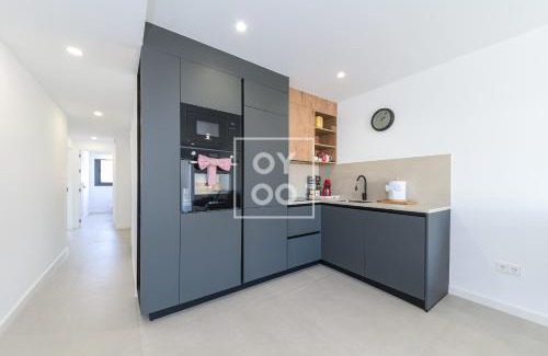Alhama de Murcia Apartamento | Isla de la Sierra lake mountain views by OYOOSTAYS