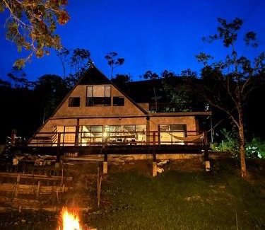 Yolombo Casa | Isla Escondida Maceo Finca Hotel y Restaurante
