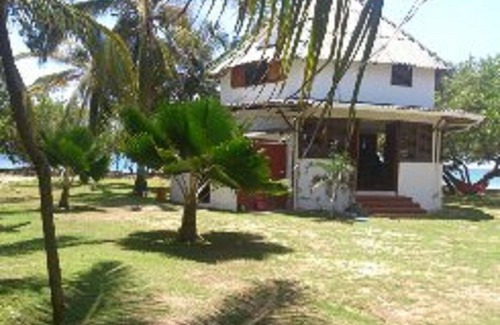 Isla Fuerte Casa | Isla Fuerte House en playa de arena blanca