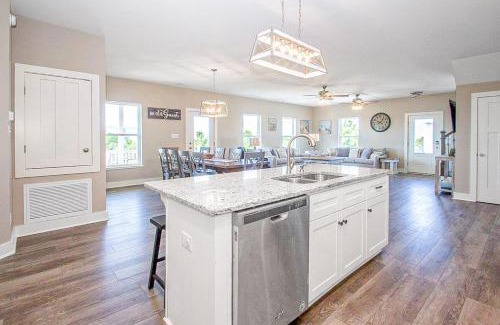 Morgantown Casa | Island Anchors