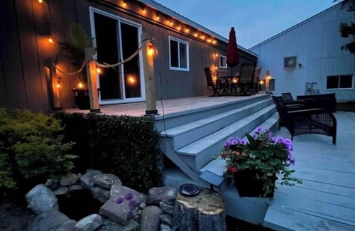 Merrickville-Wolford Casa | Island Apple Orchard Get Away