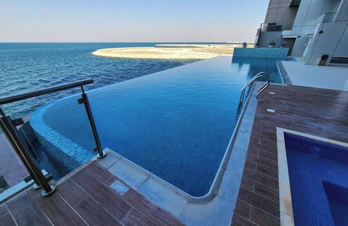 Sakhir Casa | "Island Bliss: Luxury Apartment"