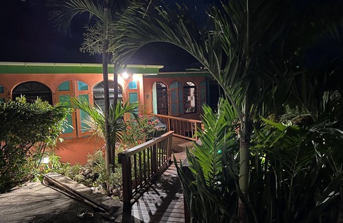 Upper Carolina Casa | Villa privada asequible y flexible para unas vacaciones perfectas en la isla