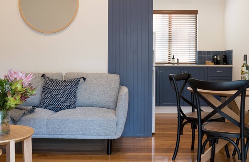 Yelverton Cabina | Island Brook Chardonnay Chalet- Exclusive Escapes Rural Margaret River chalet