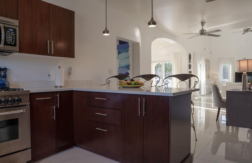 Long Bay Villa | 30% de descuento en la oferta de invierno - Villa de lujo de 3 dormitorios, Long Bay Beach, piscina privada