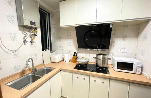 Long Hua Apartamento | Island Flower Coconut 花椰椰民宿