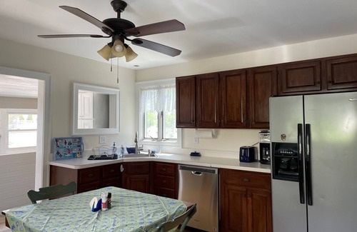 Island Heights Casa | Island Heights NJ Charming Cottage