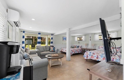 Crescent Beach Casa | Island House Beach 3BR Near Ocean
