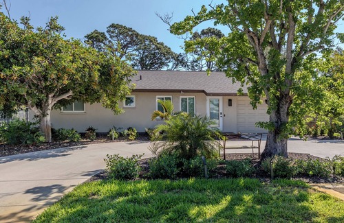Venice Casa | Island House w Pool, minutes from downtown, beaches, shops and restaurants!