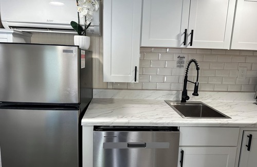 Englewood Cabaña | Island-Life-Steps to Stunning Beach! Pool!