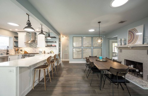 Midtown Casa | Island living 3-bed oasis w large pool, lush deck, cabana, outdoor shower