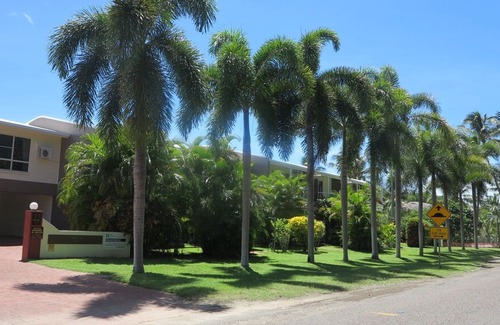 Arcadia Casa | "ISLAND MAGIC TOWNHOUSE 1" in Arcadia