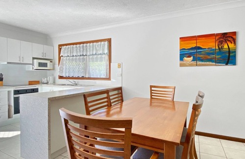 Arcadia Casa | Island Magic Townhouse 1 - Stylish, affordable and well-equipped, in prime Alma Bay location
