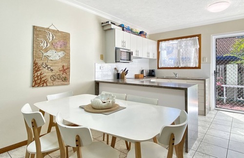 Arcadia Casa | Island Magic Townhouse 5 - Well-equipped, stylish and affordable townhouse at Alma Bay