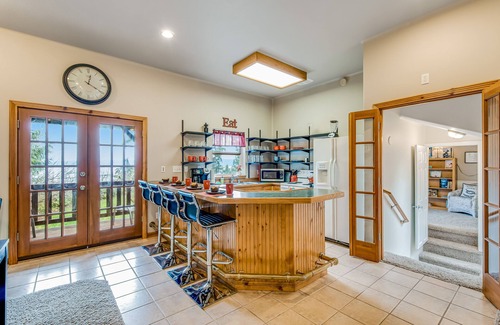 Camano Island Casa | Island oasis with firepit, port & mountain views, & washer/dryer