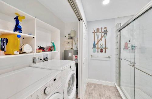 Indian Rocks Beach Casa | Island Paradise 3 Bed Waterfront/Heated Pool