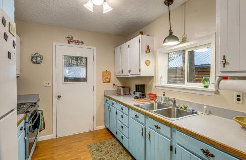 Island Park Casa | Island Park Fishing Cabin - Walk to Henrys Fork!