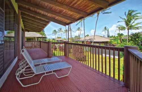 Queen Emmas Bluffs Apartamento | Island relaxation in this 1bdrm suite in Kauai, HI