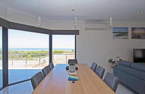 Jurien Bay Casa | Island Retreat: 4 BR, 2 BA House in Jurien Bay, Sleeps 8