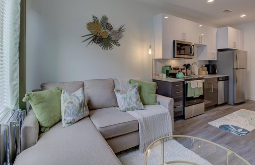 Memphis Apartamento | Island Retreat|Long Stays Welcome|Travel RN Haven