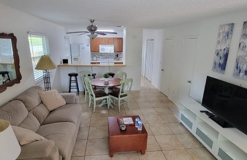Neptune Beach Casa | Retiro en la isla SÓLO MENSUAL ~ 28 NOCHE MÍNIMO