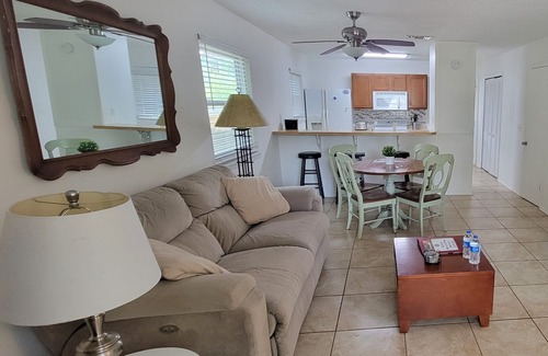 Neptune Beach Casa | Retiro en la isla SÓLO MENSUAL ~ 28 NOCHE MÍNIMO