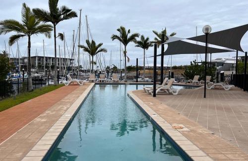 Nelly Bay Apartamento | Island Romance or Family & Pool