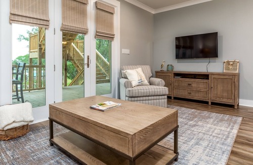 Indian Bay Condominio | Island Soul Waterlemon Cay Villa - Unit 1 - 500 Lemoyne 1 Bedroom Condo by RedAwning