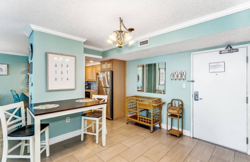 Villa Sabine Condominio | "Island Time" Condo w/ Extraordinary Views! 2 Bed 2 Bath