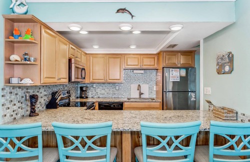 Villa Sabine Condominio | "Island Time" Condo w/ Extraordinary Views! 2 Bed 2 Bath