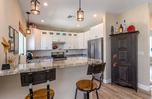 Little Venice Casa | Island Time~ Pool Home Seconds to Open Ocean! 32' Dock