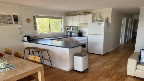 Lake Wangary Casa | Island View 2