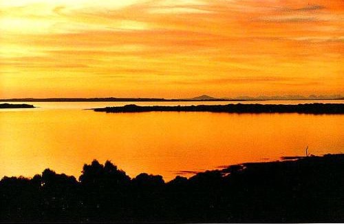 Smithton Casa | Island View Spa Cottage