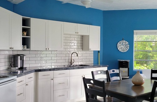 Estate Green Cay Apartamento | Island Views close to beaches, shopping and restaraunts