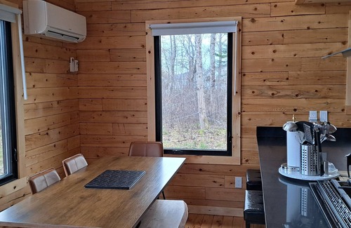 Antigonish County Casa | Islander Lodge - Lochaber Lake Lodges