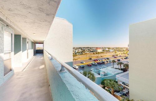 Fort Walton Beach Hotel | Islander W 605