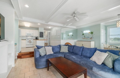Emerald Isle Apartamento | Isle In The Sun Condo