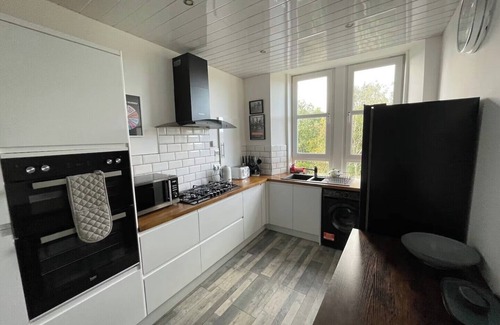 Rothesay Apartamento | 6 Guests - 3 Bedrooms - Sea View - Pet Friendly
