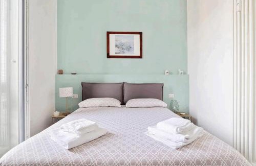 Zona Farini Apartamento | Isola View Renovated Apartment